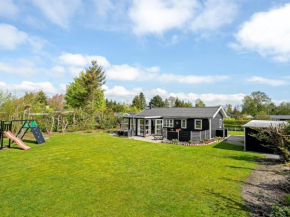 Holiday Home Dania - 500m from the sea by Interhome, Bogø By